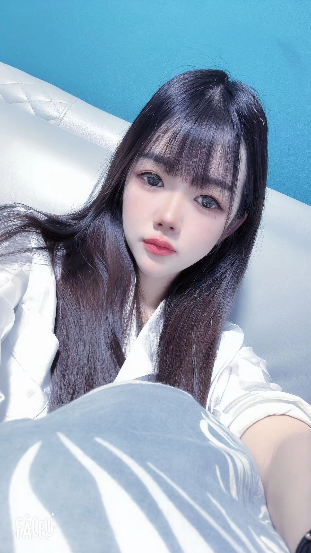 保真，非常开心认识大家哦。很高兴。