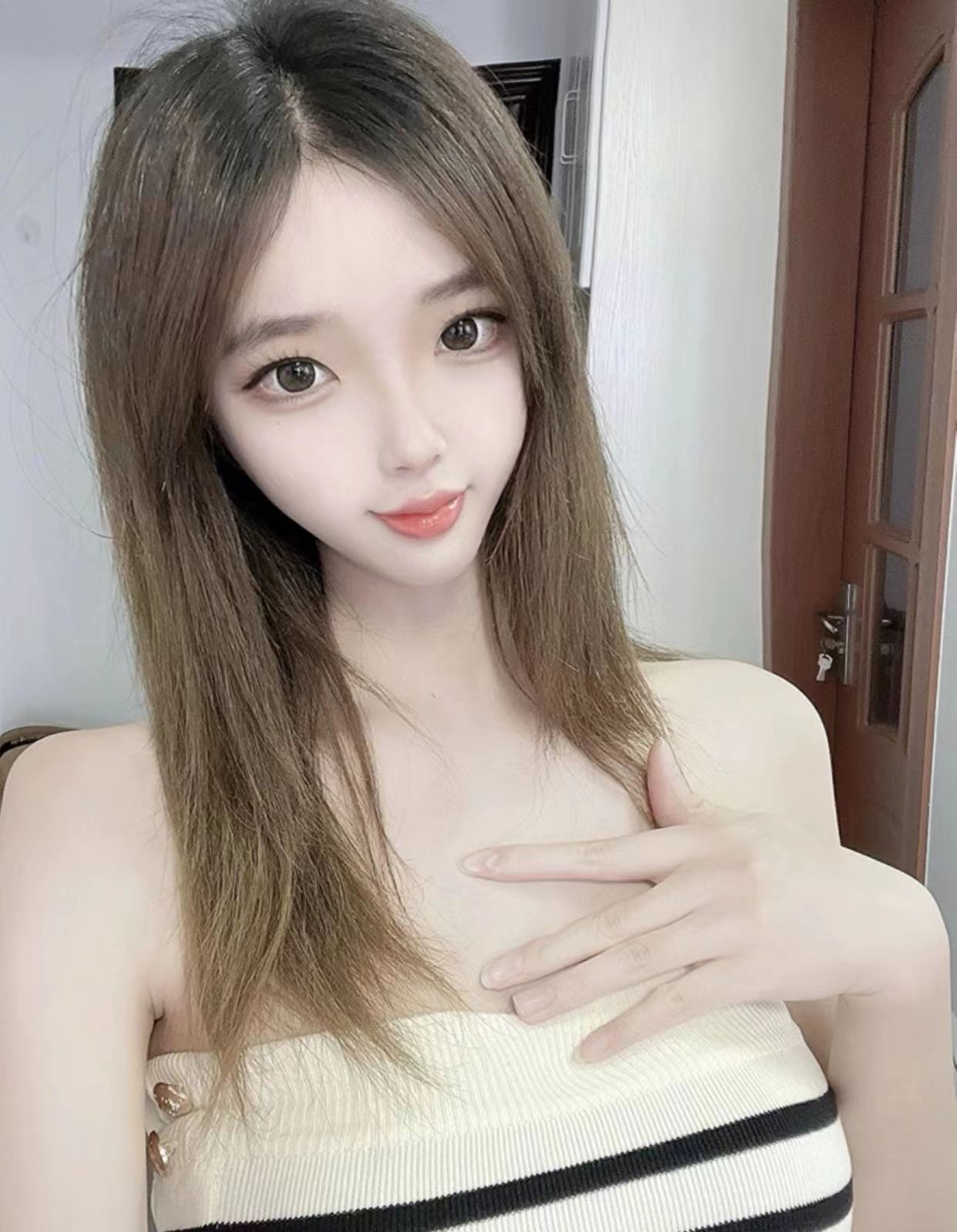 可以抱起来搞年轻颜值高,身材好