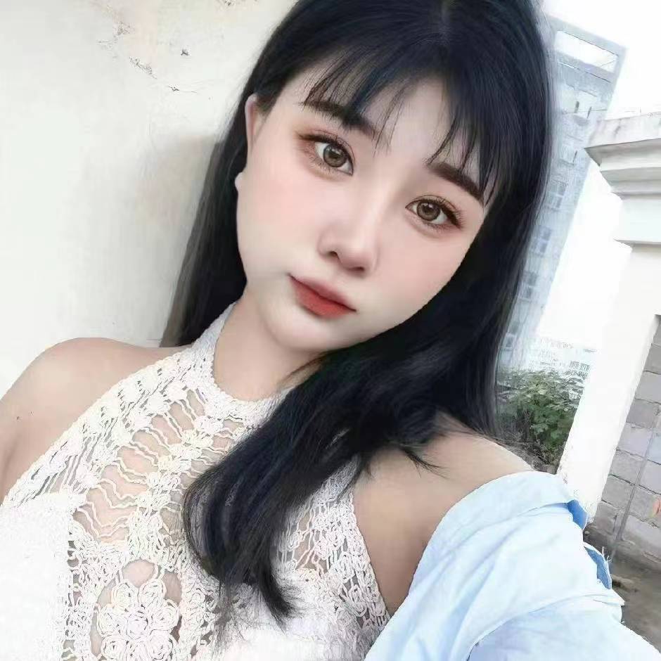 热情有颜值的小姐姐