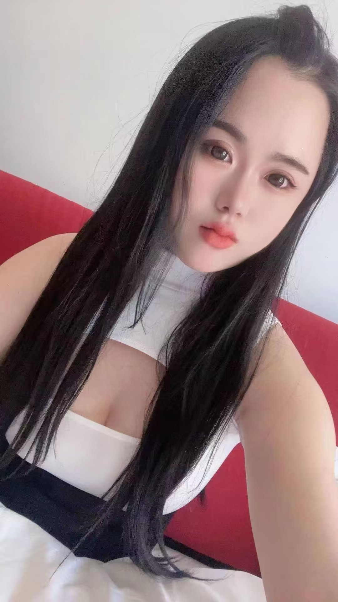 软妹一个，年轻小鸟依人