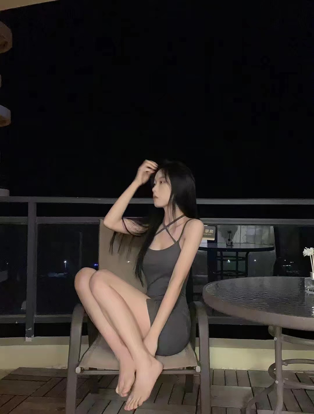 年轻给力的小姐姐