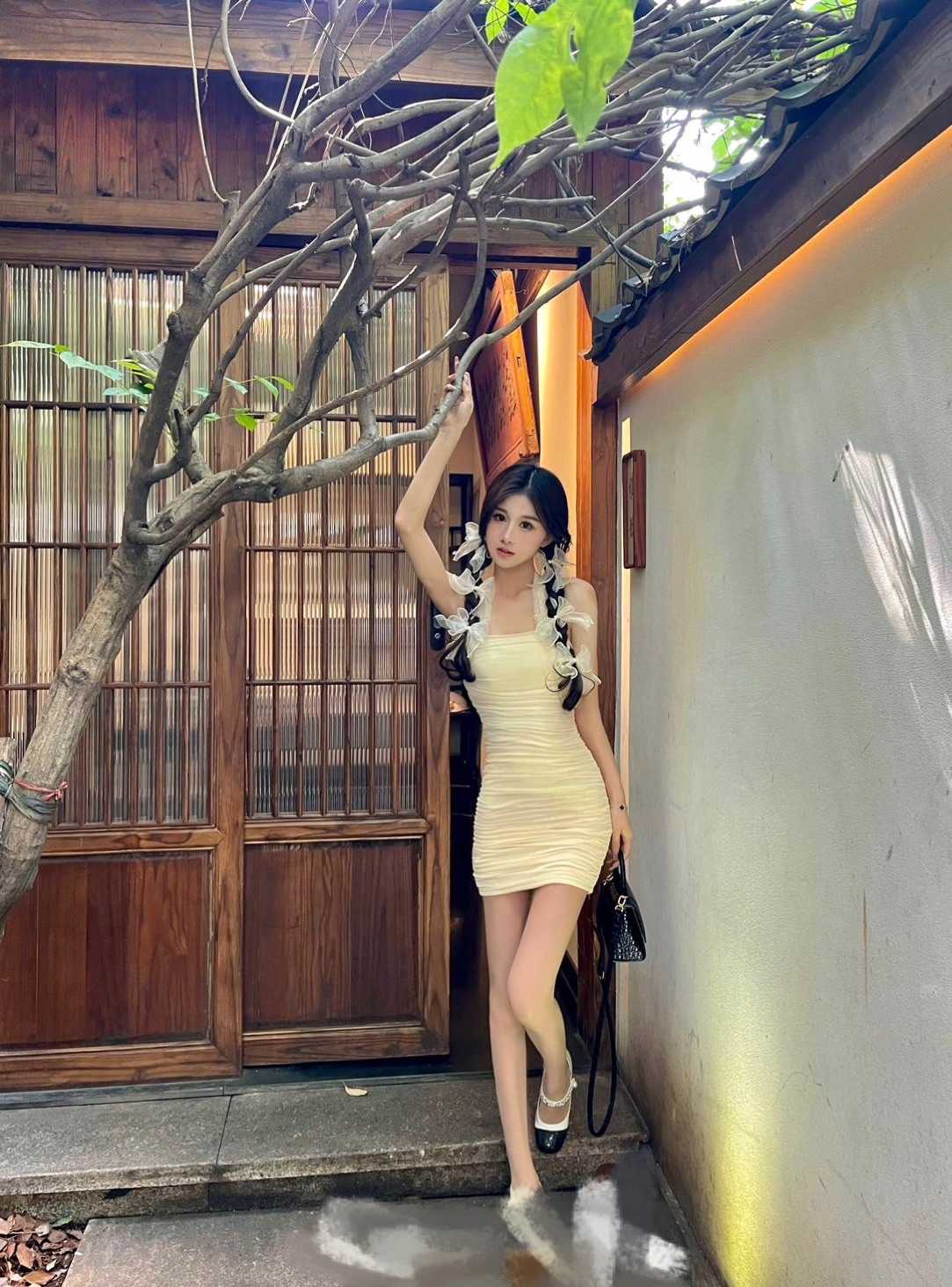 颜值在线，服务一流的妹妹