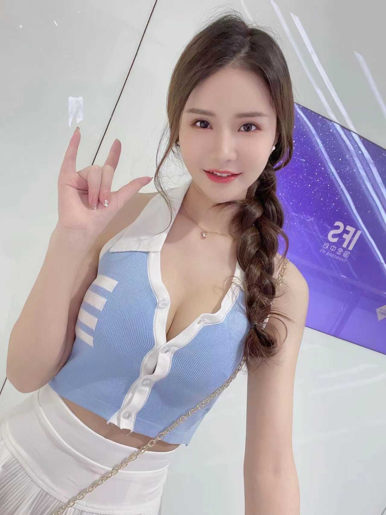 自带课室，服务一流