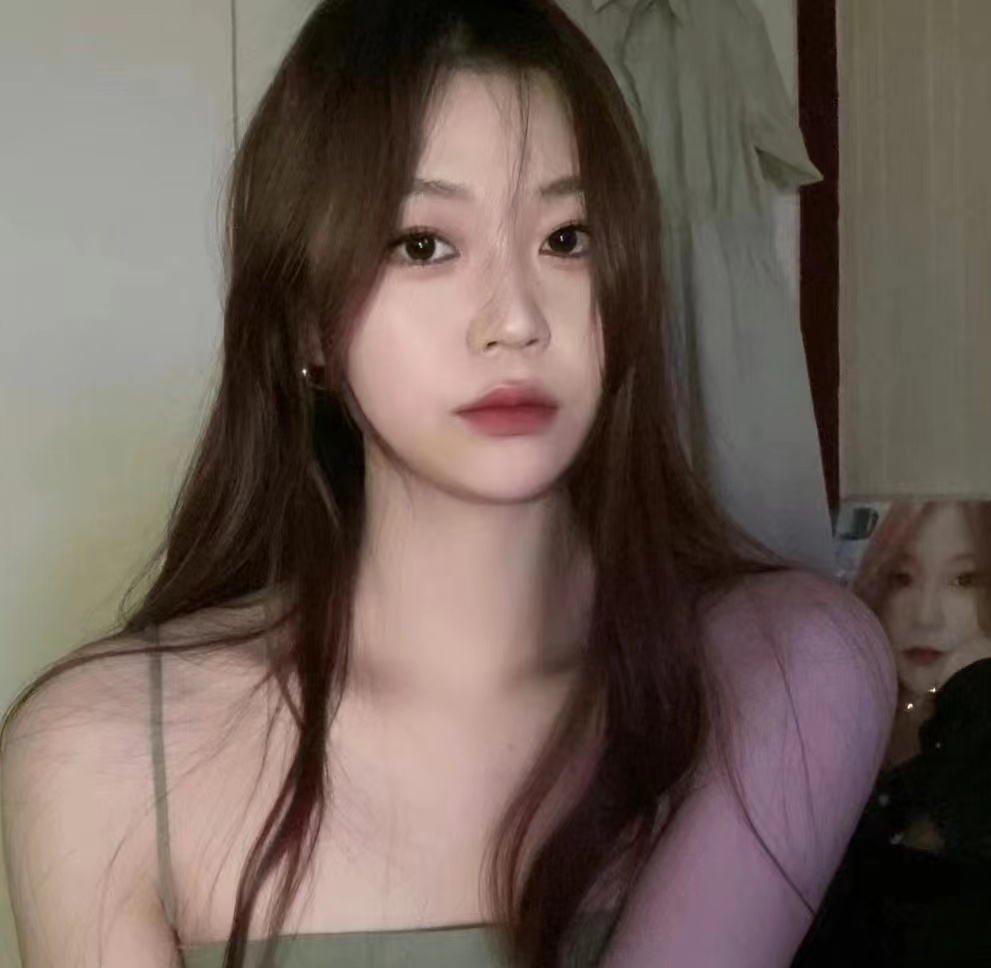 身材真的超级棒，前凸后翘的