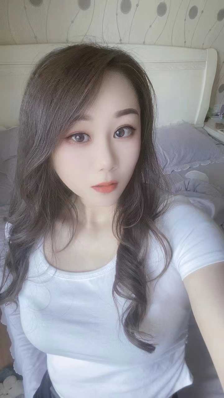 服务超棒的诗诗