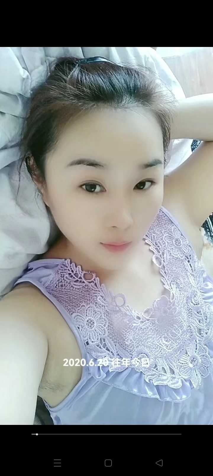 妖娆丰满的性感少妇