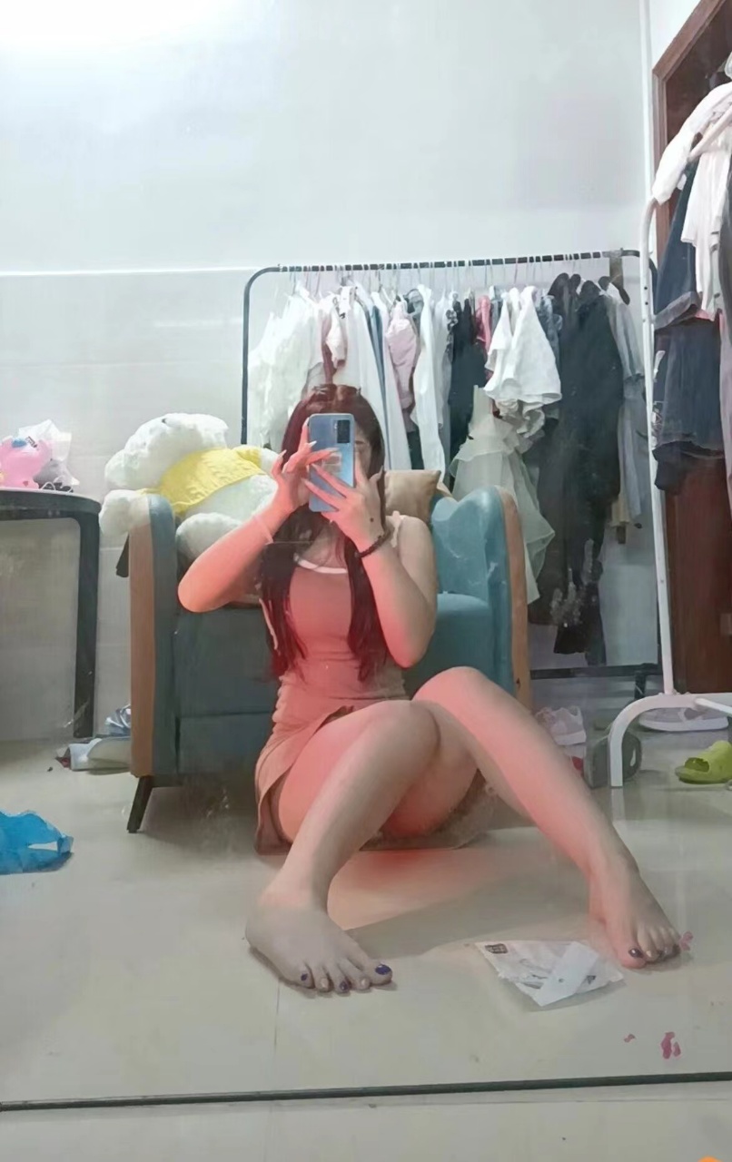 18岁的嫩妹一枚