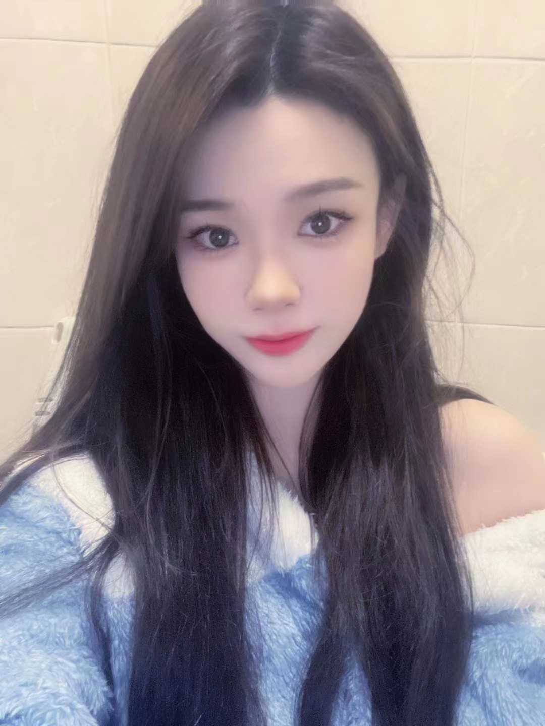 小穴暖暖的，呻吟很好听