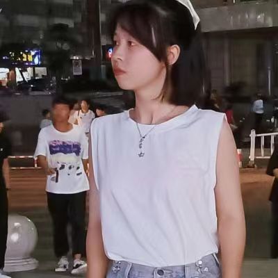 做完穿衣服我还一直捏奈子