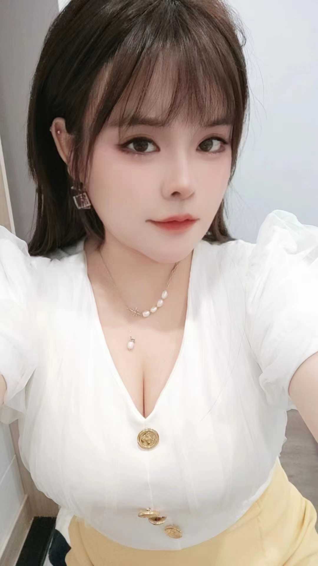 成都市巨乳小暖。