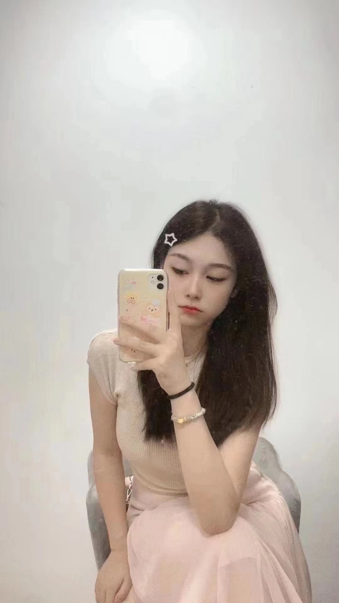 水多b紧，艹的时候叫的声音还很大