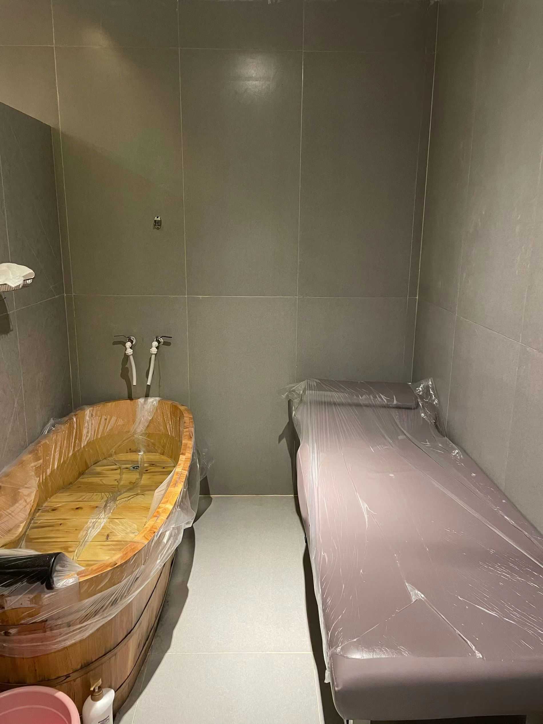 昆明桑拿洗浴半套(kb)海选场场子