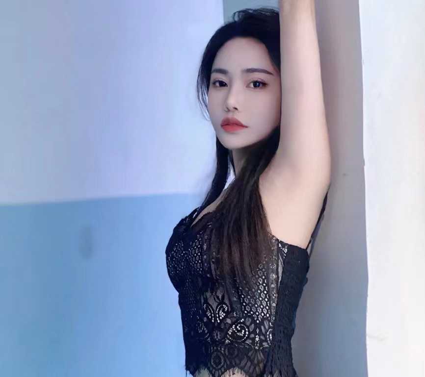 身材颜值绝对顶的小姐姐