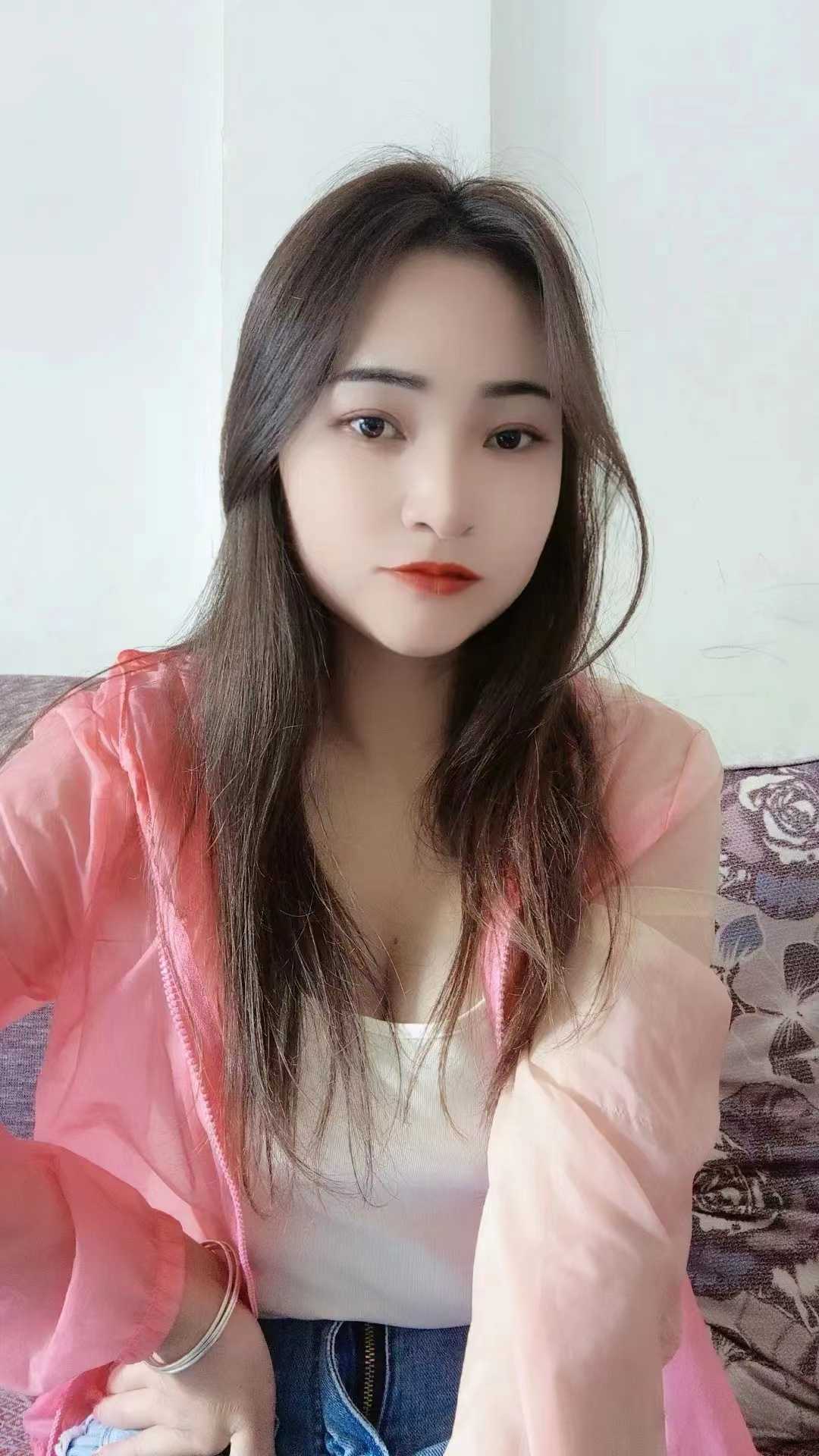苗条身材好妹子