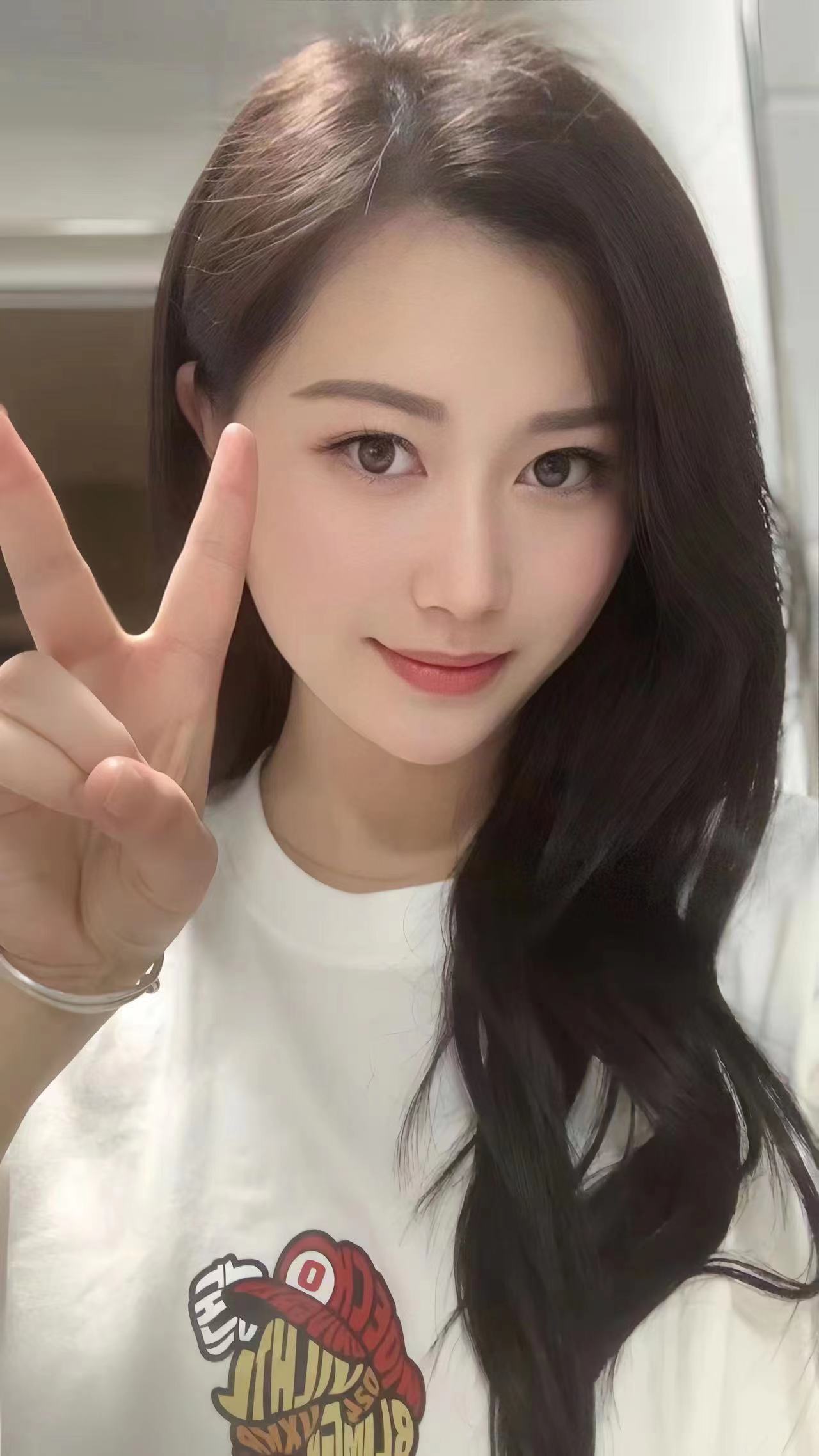 身材火辣，做起来感觉到位超爽