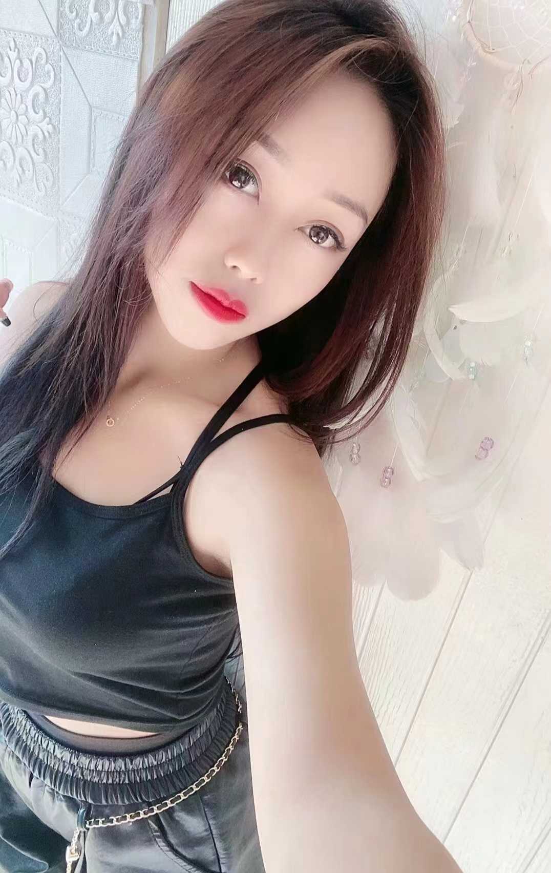 态度热情，特别sao