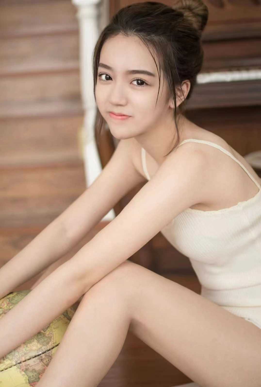 青春靓丽，温柔体贴