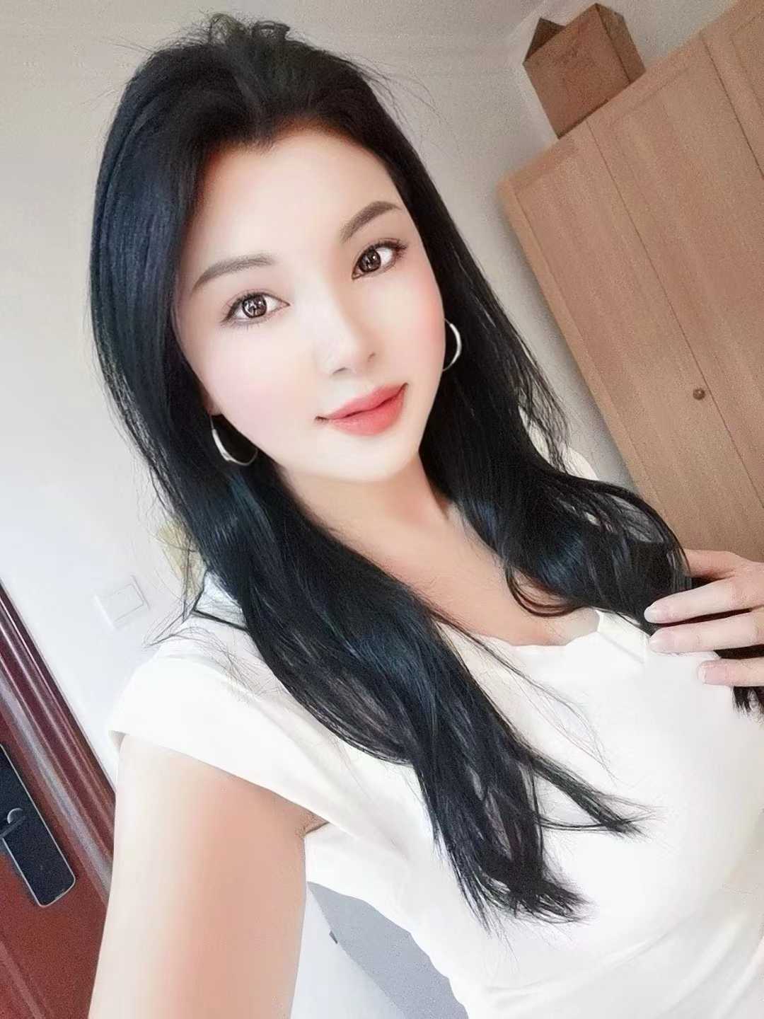 杨浦区自带工作室的小姐姐