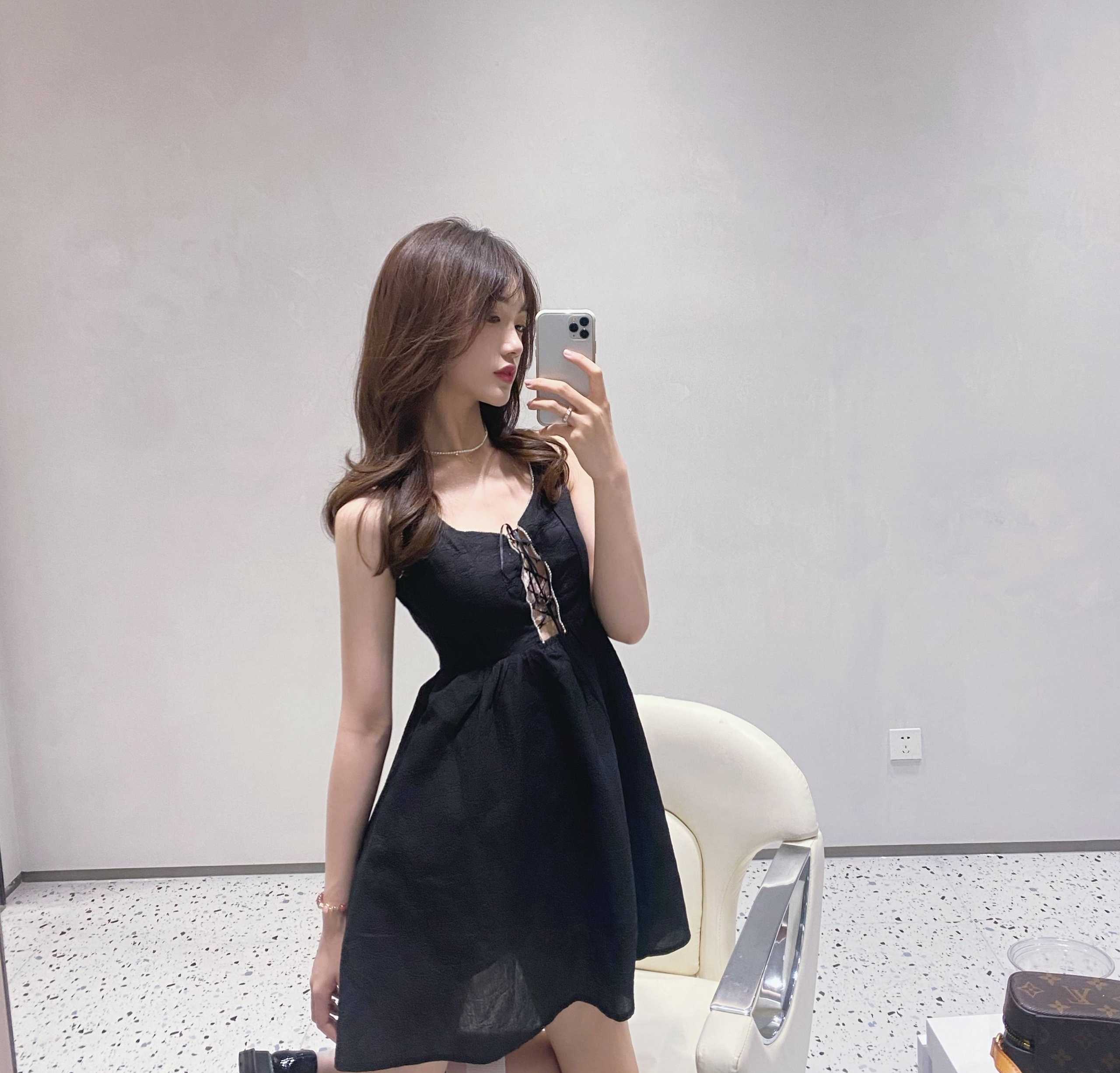 热情妹子颜值身材贼棒