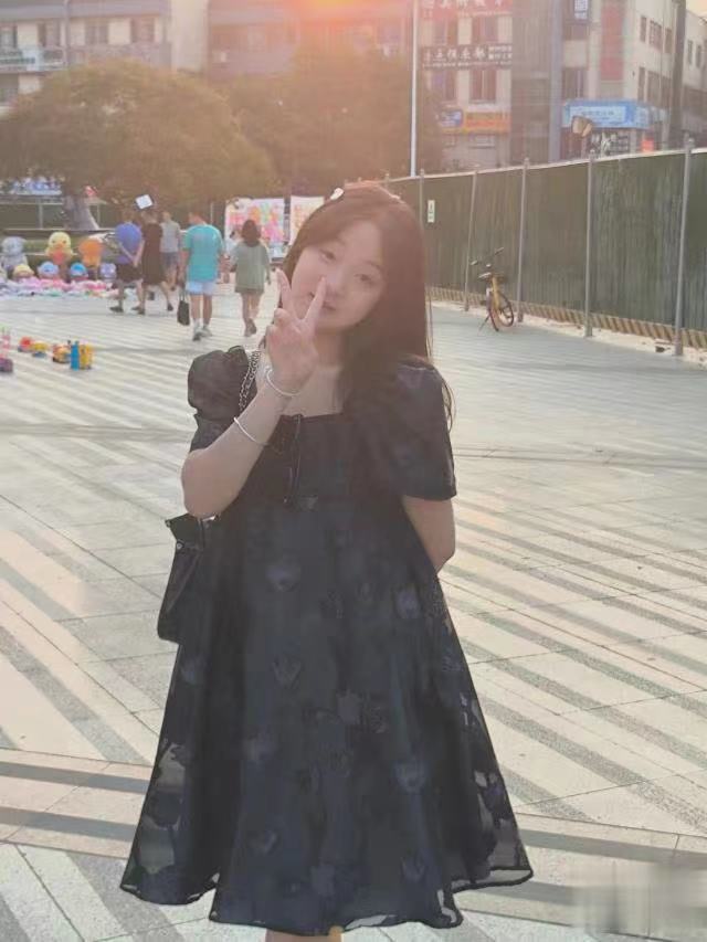 小嫩妹，朋友介绍。极品