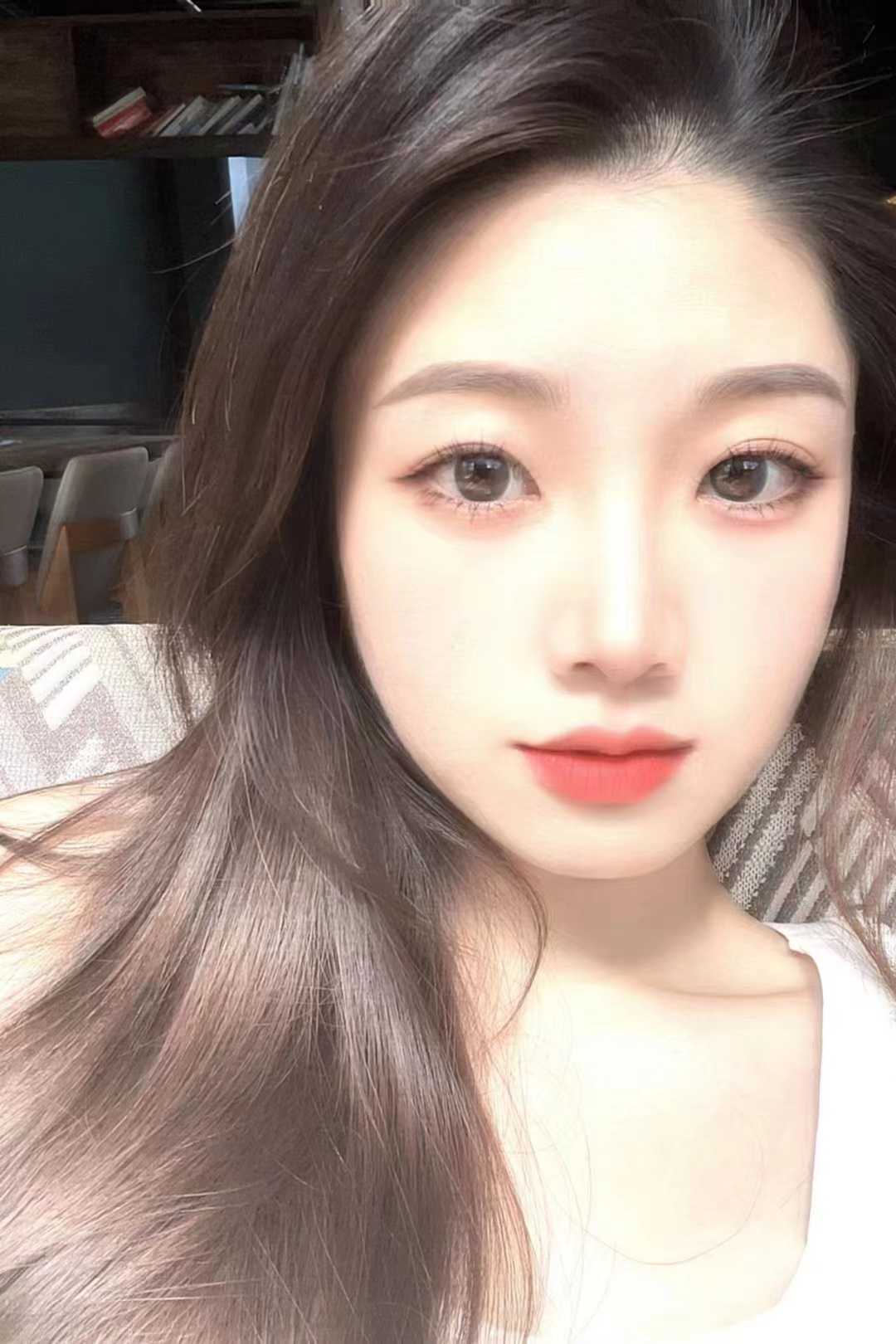 粉嫩白皙，舔到你欲罢不能