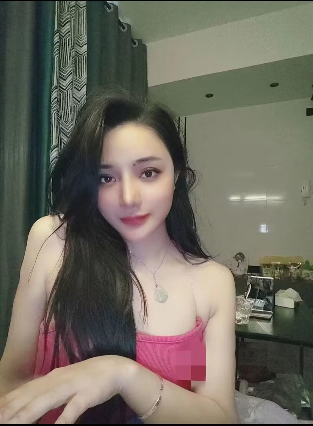 汉口火车站小妖精