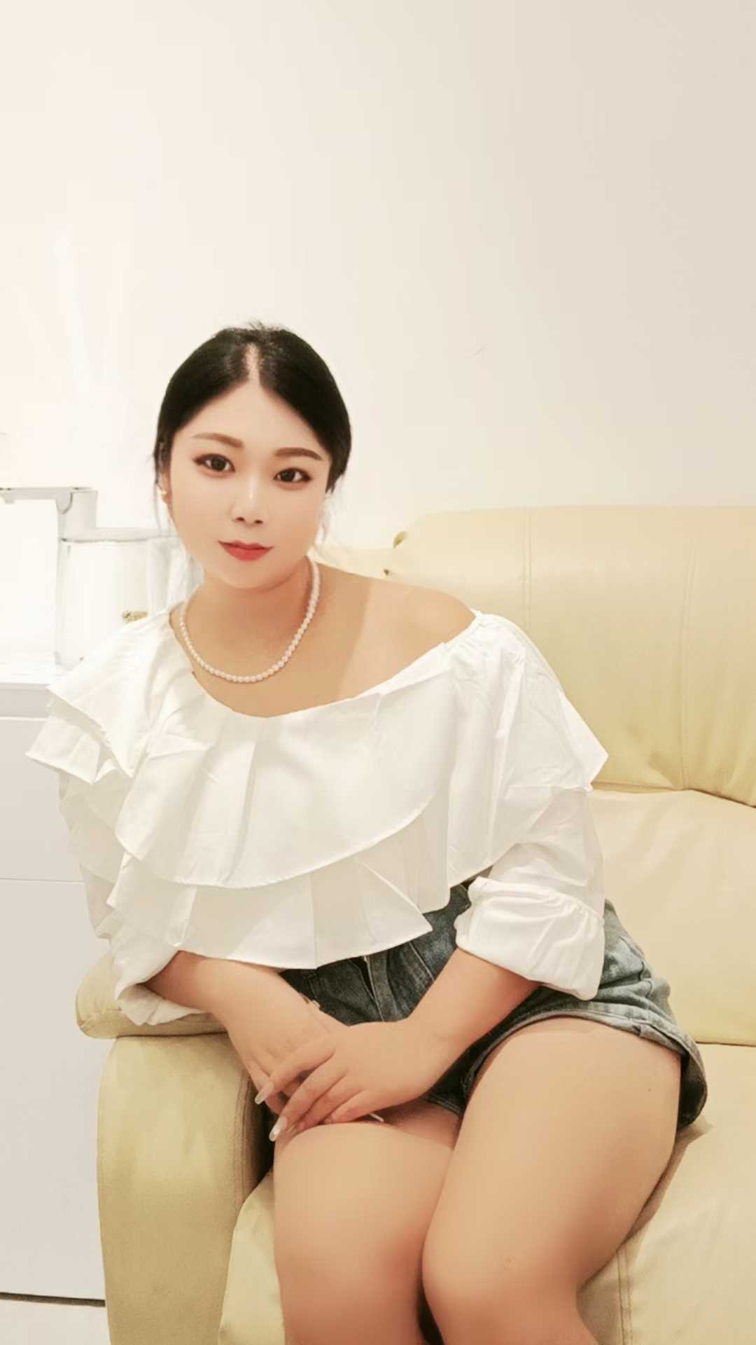 上班族兼职妹子