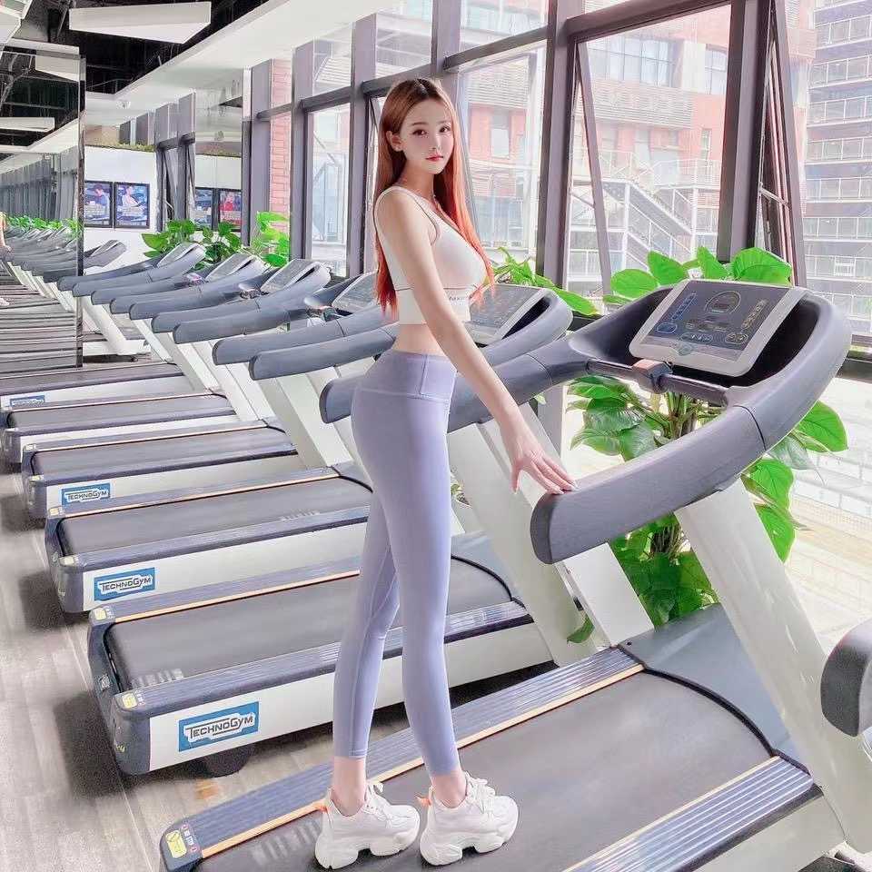 小性感高颜值小姐姐