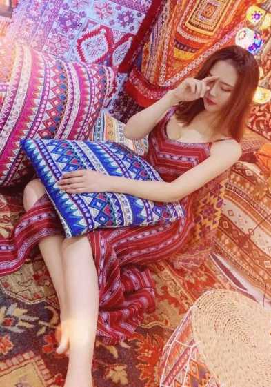 性感美少妇铁西尤尤