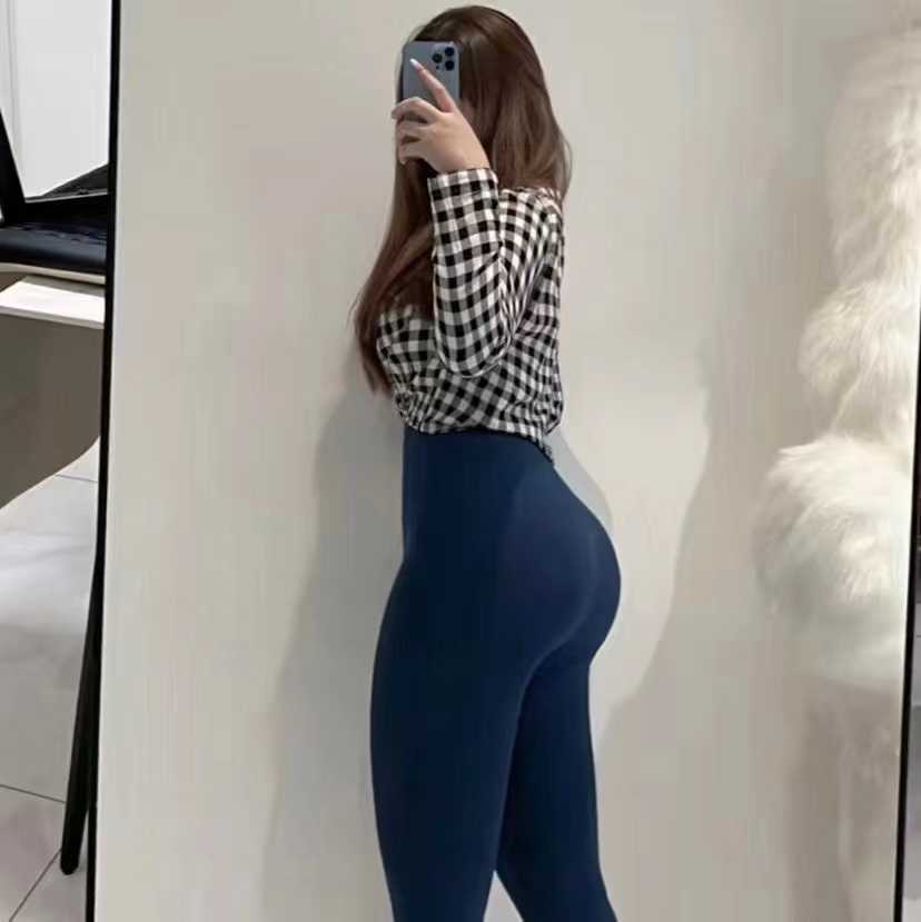 丰满喷水高质量小姐姐