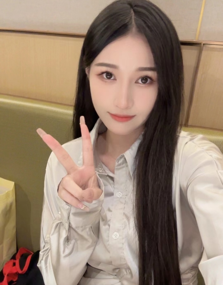 福田区性感美女长腿诱惑