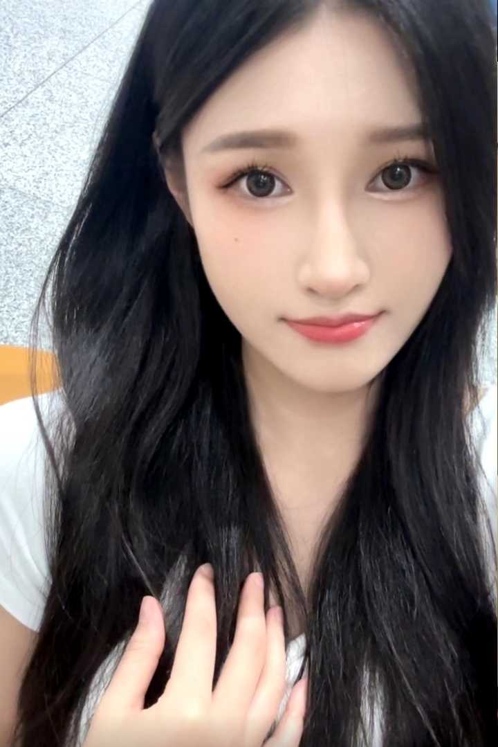 福田区性感美女长腿诱惑