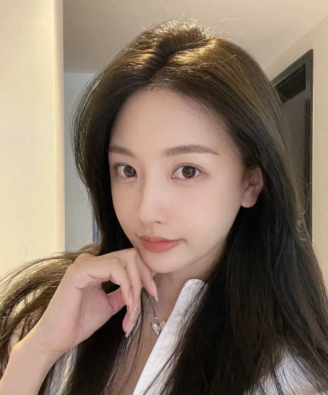 福田有颜值的美丽小姐姐