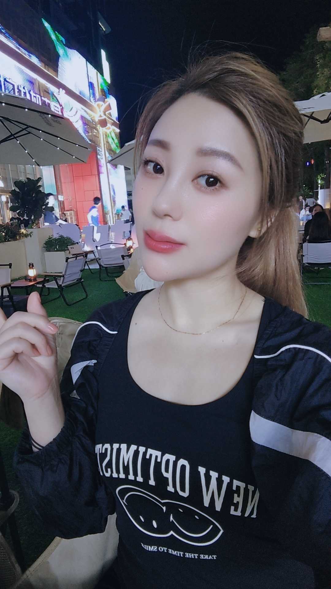 兼职的优质小姐姐