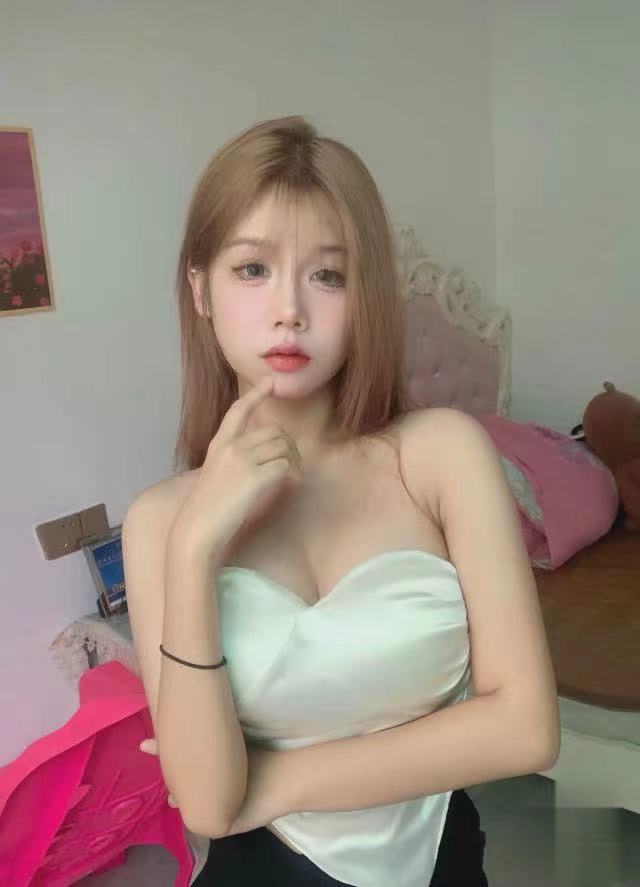 舌头特别有劲，直接触电的感觉