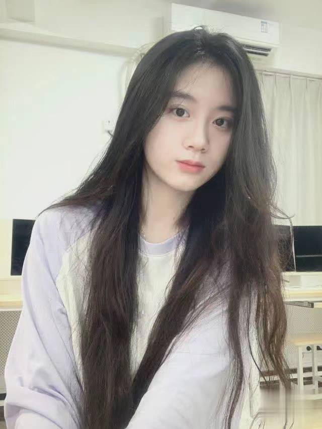 清纯美女一枚