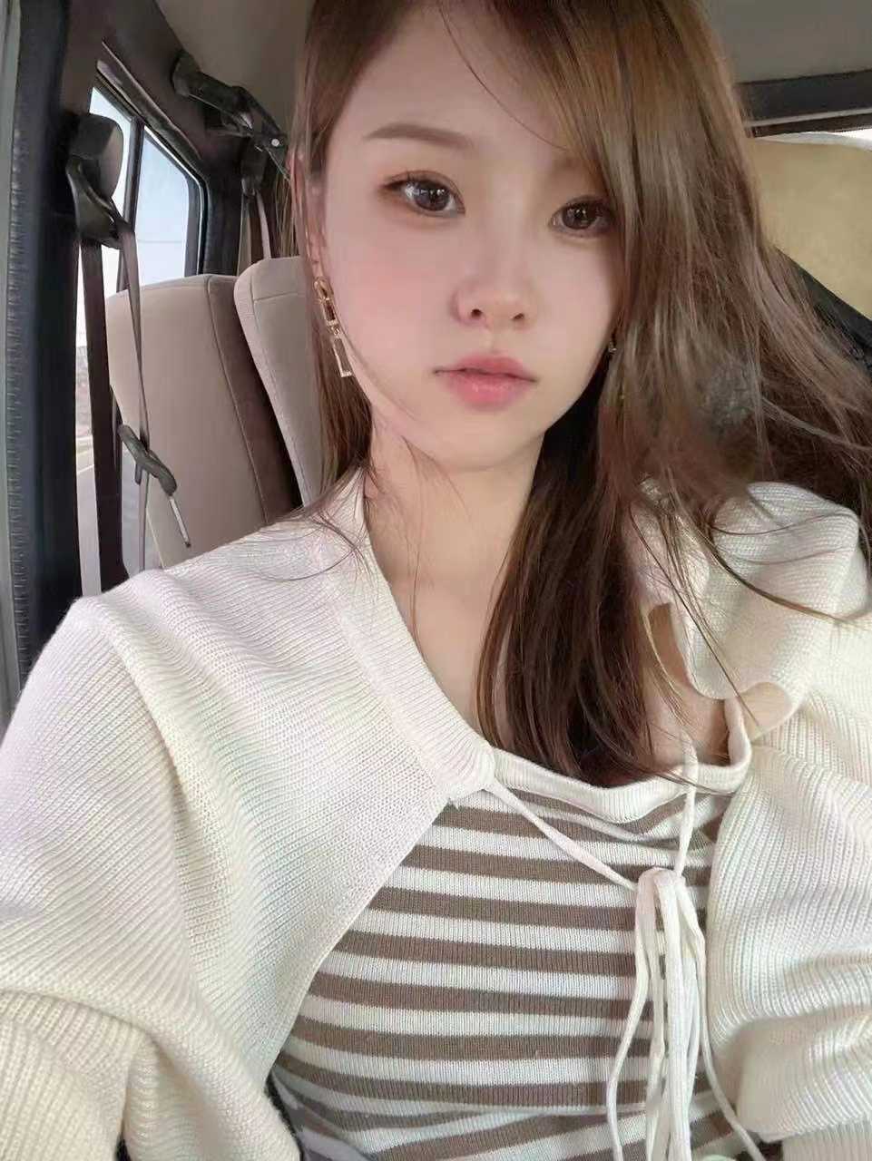 新来乍到的小姐姐多多关照