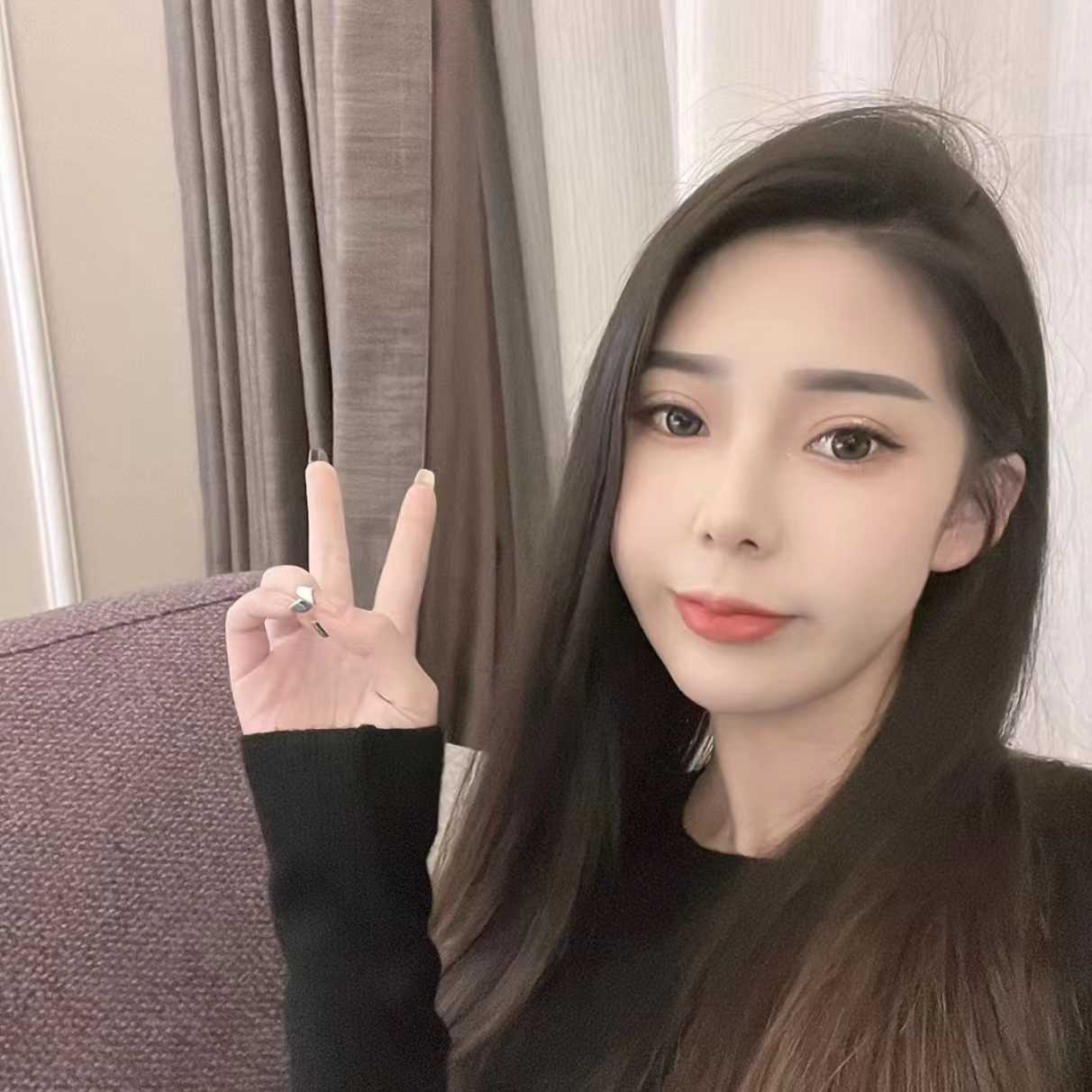 身材匀称的小姐姐很会玩