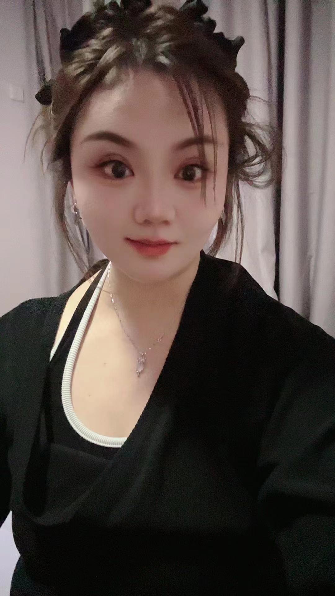 技术好，热情不冷场