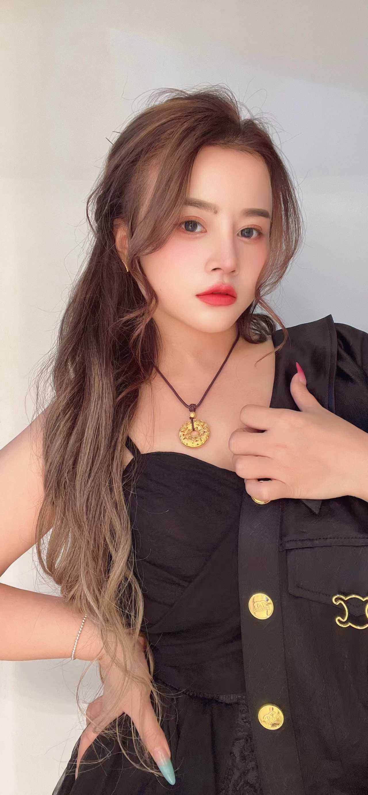 精品女装店老板娘兼职