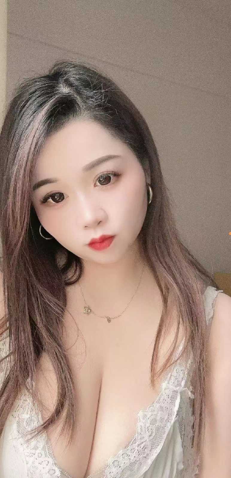 珠海广场风Sao小余