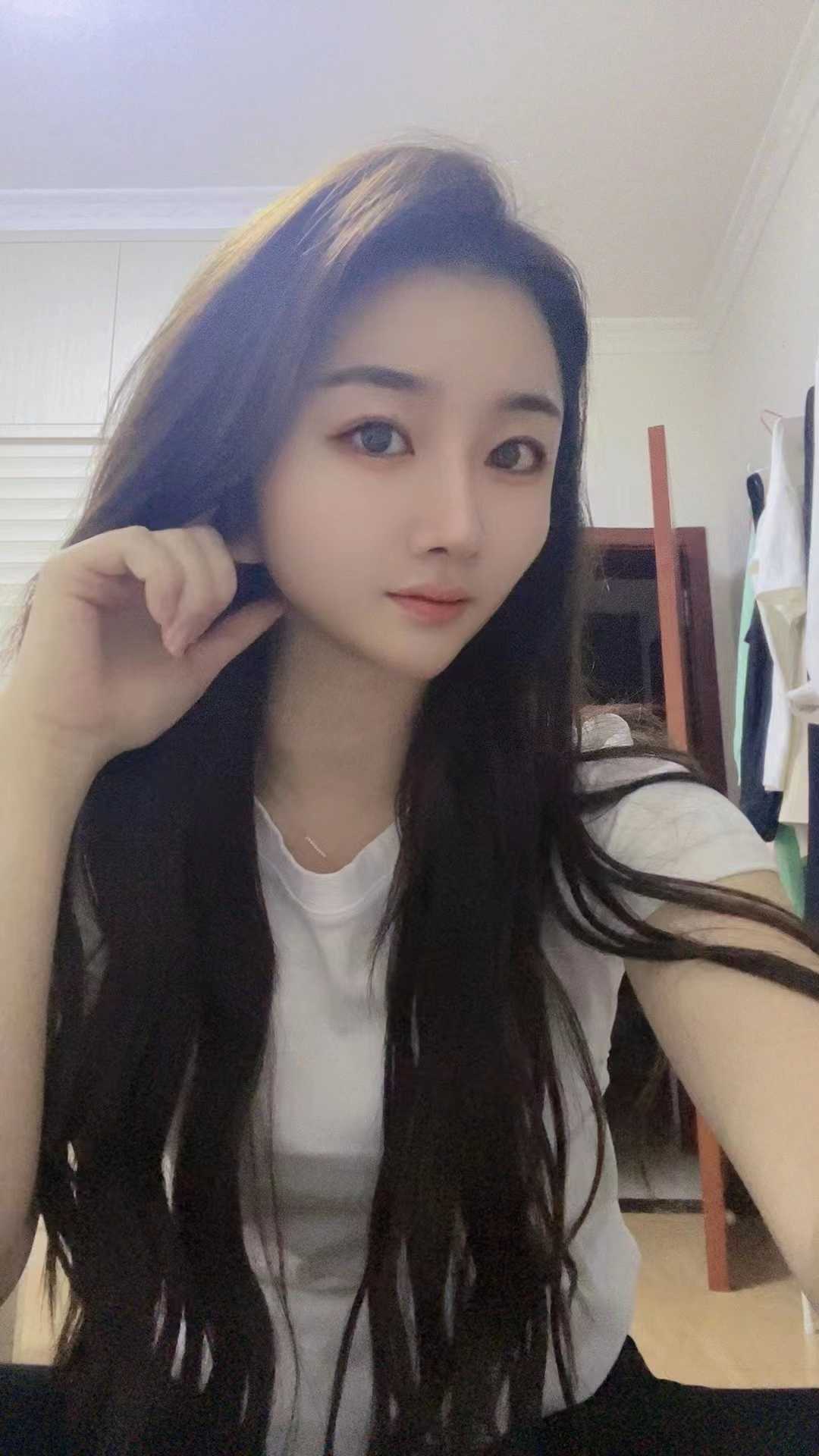 天心区巨乳小姐姐