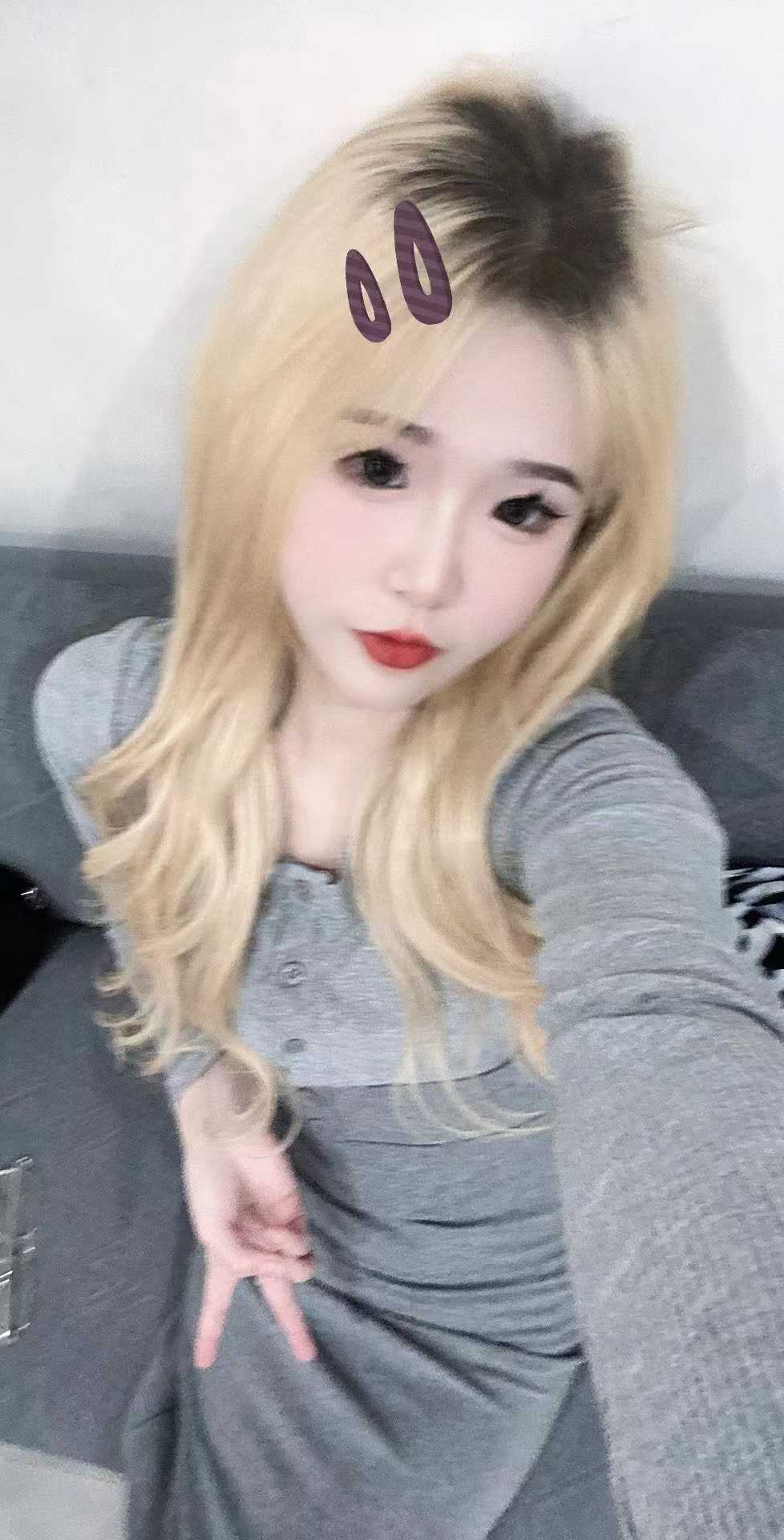 18岁的年轻妹妹很不错