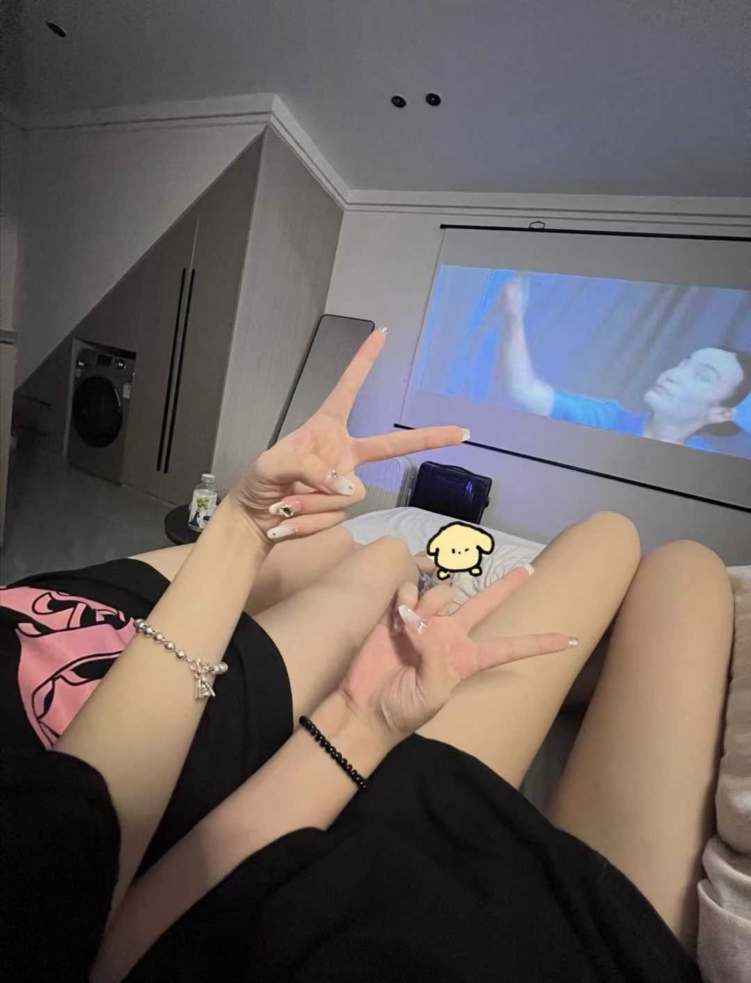 高颜值美臀小姐姐