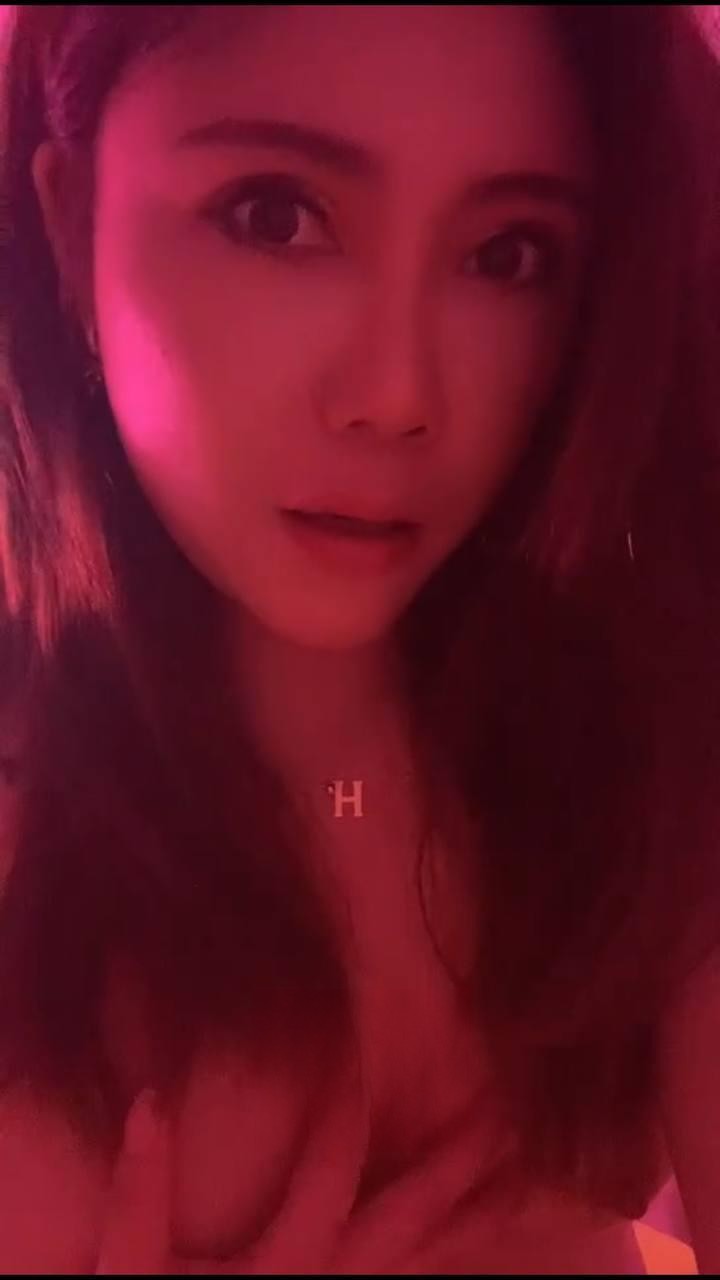 DL超级会玩的小姐姐