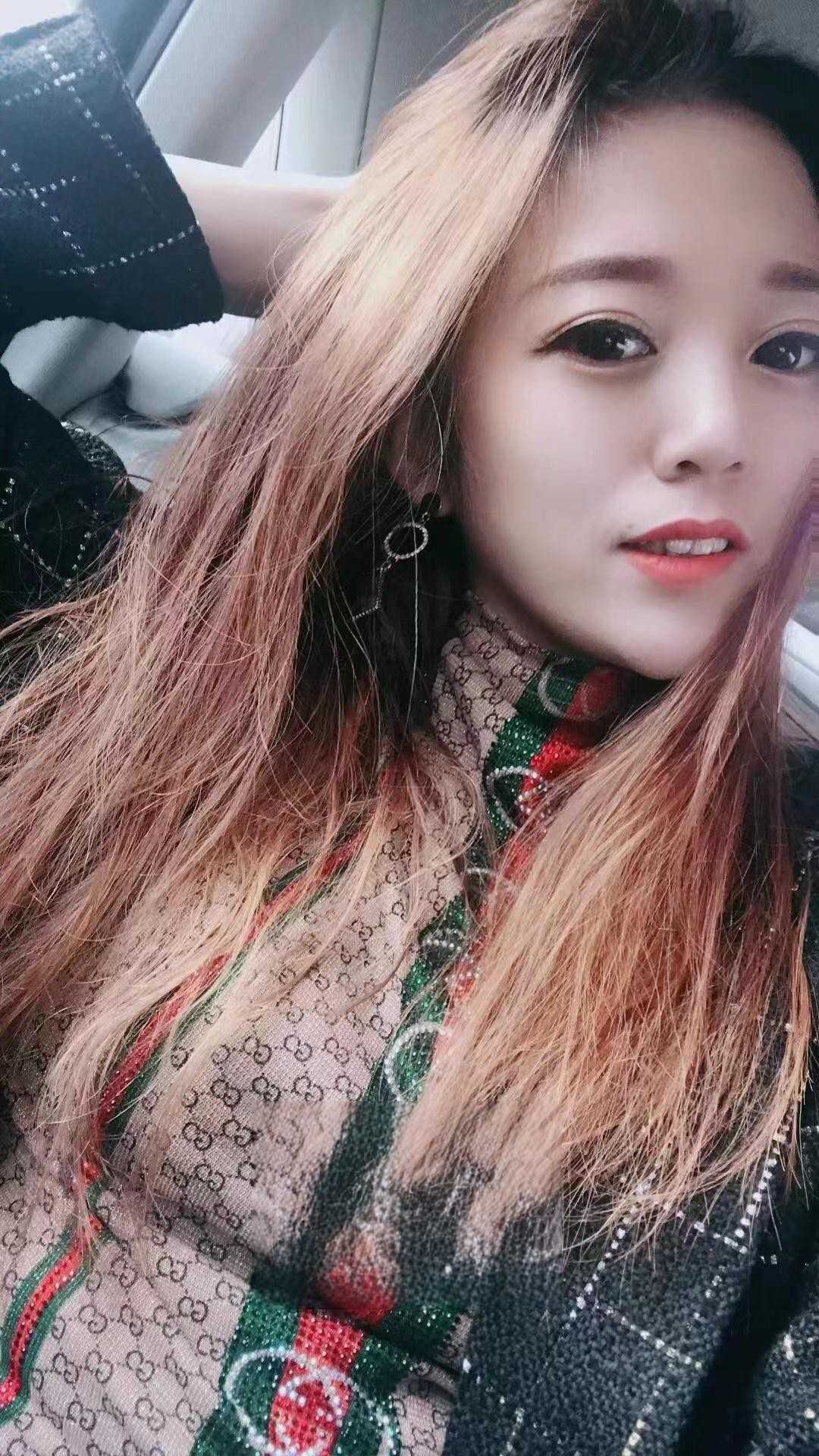 颜值不错的小姐姐