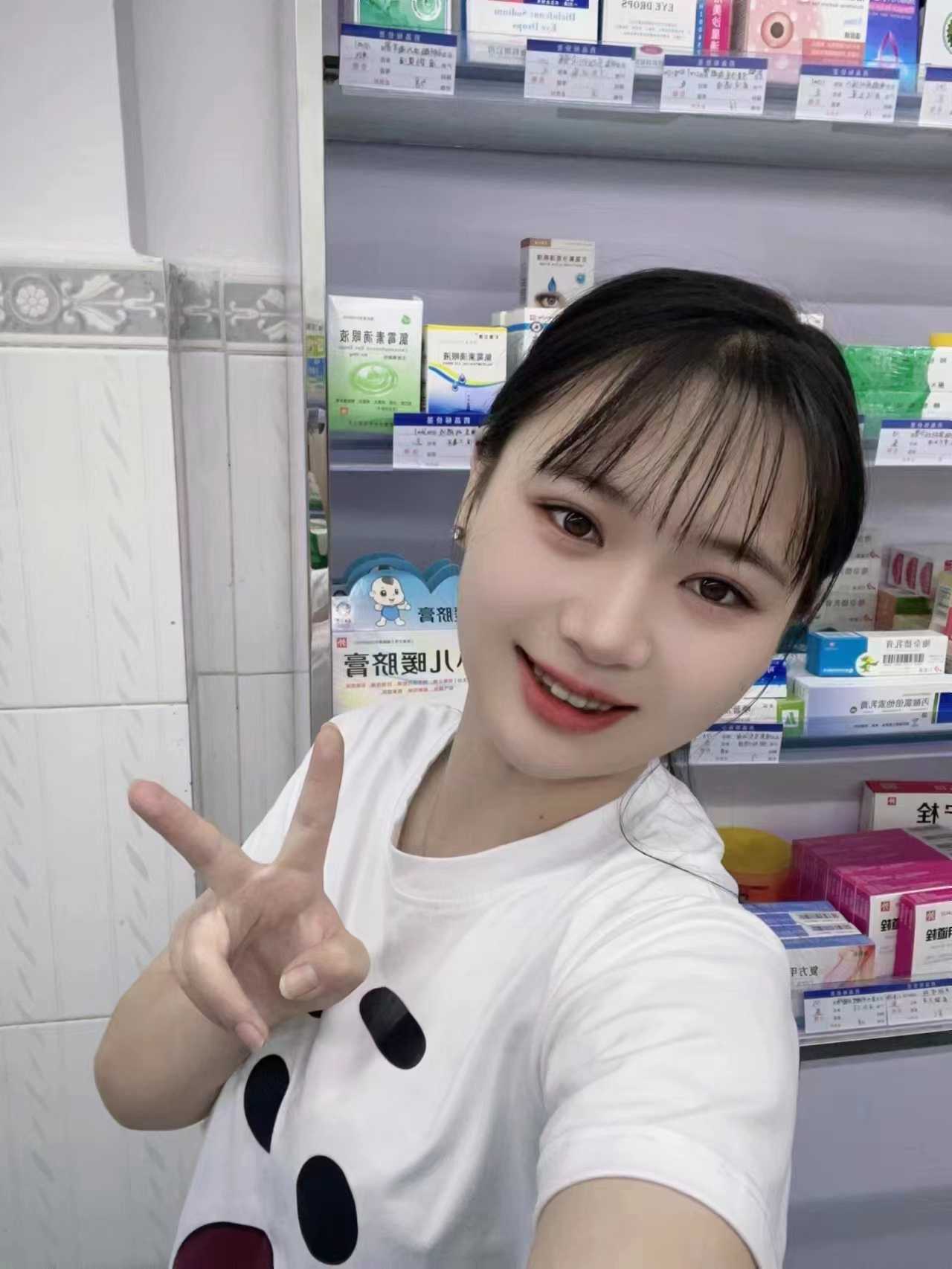 美胸小姐姐制服挺多