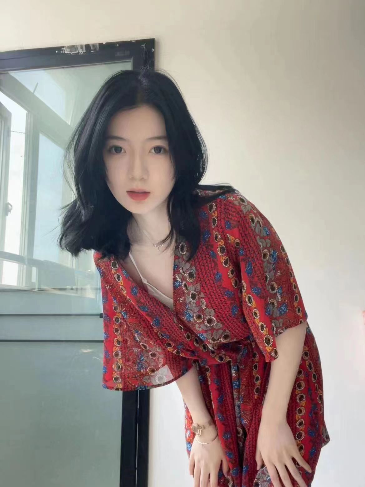 丝袜制服按摩女