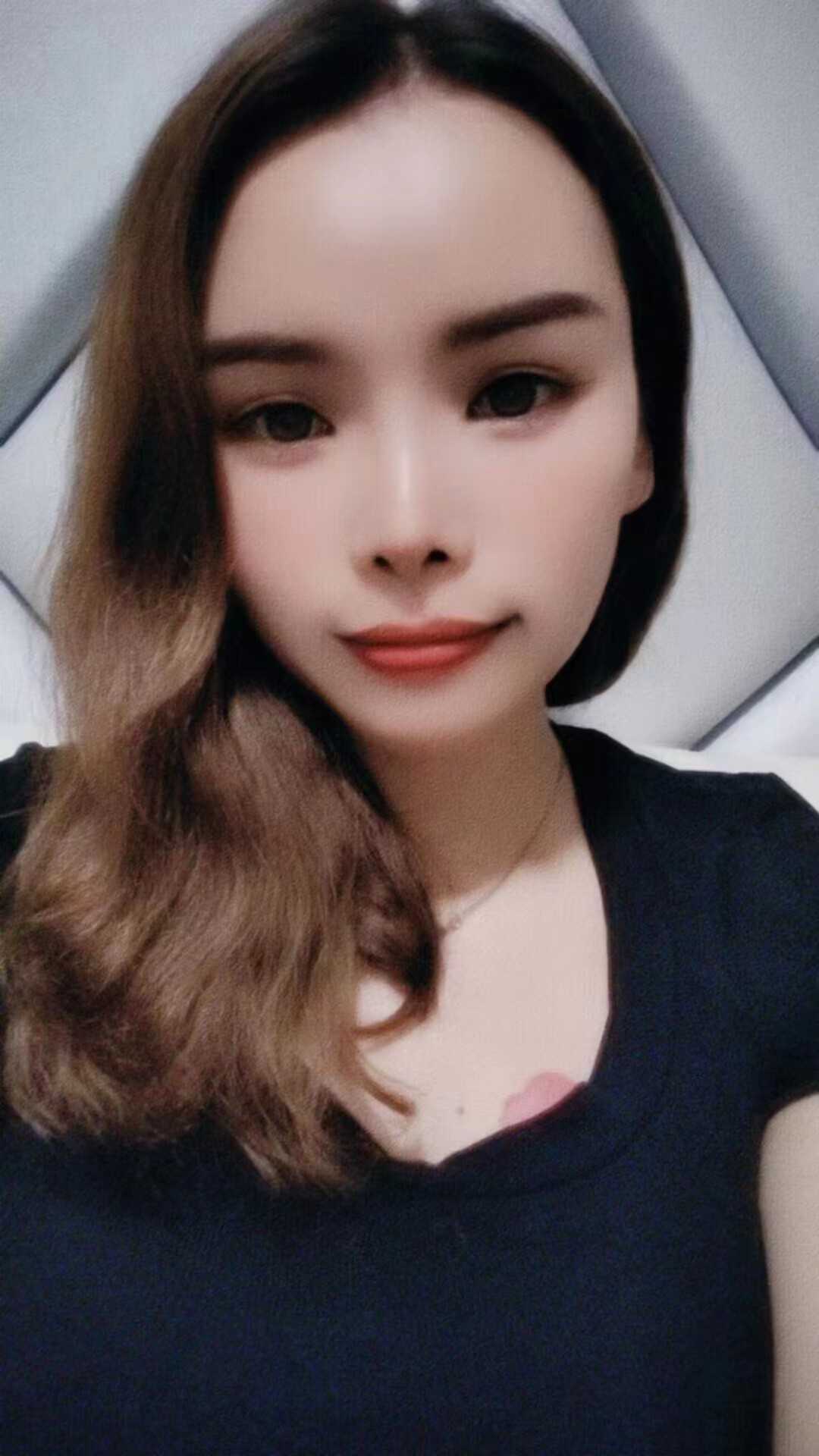 花都区年轻小姐姐