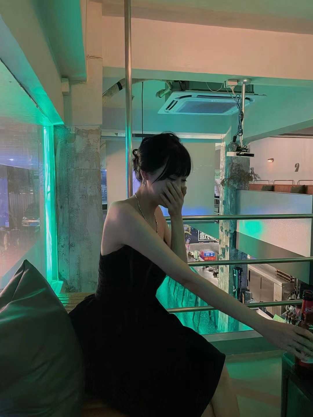 很有情人的感觉，不错不错